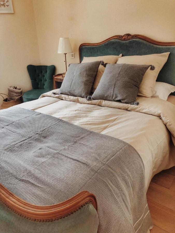 Les Roches : Maison De Caractere Pour 15 Personnes