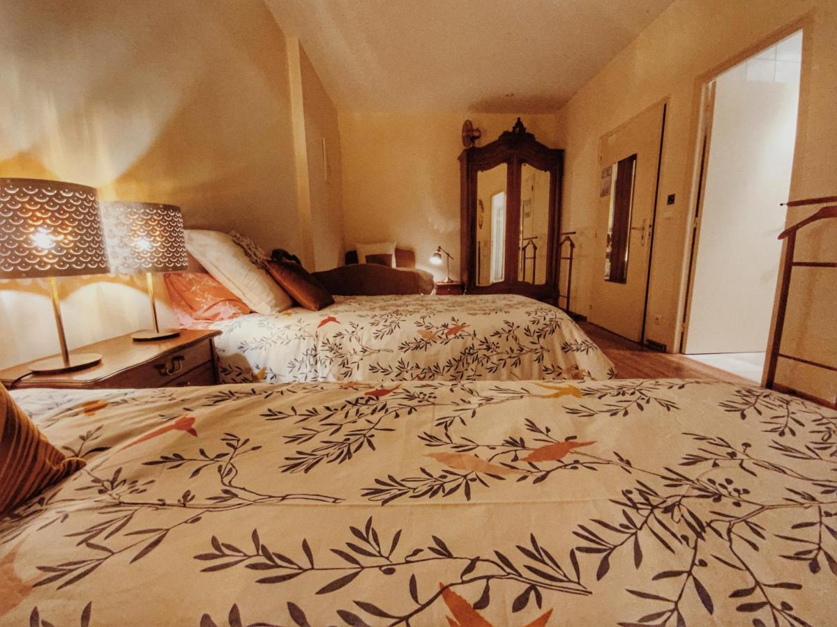 Hébergement de vacances Les Roches : Maison De Caractere Pour 15 Personnes Saint-Romain (Cote-d'or)