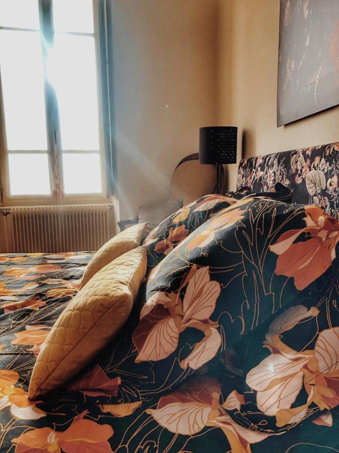 Hébergement de vacances Les Roches : Maison De Caractere Pour 15 Personnes